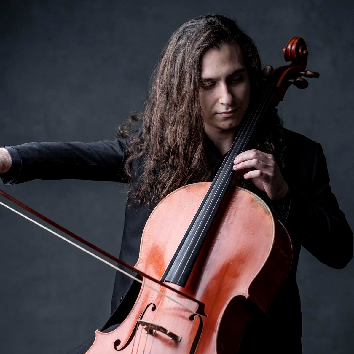 Luiz Fernando Venturelli, violoncelo
